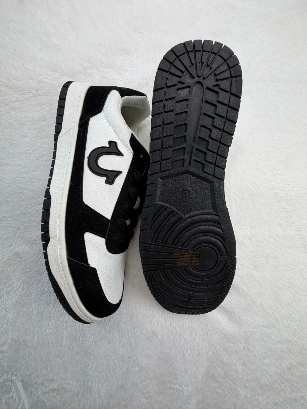 True Religion Men's Black and White Low-Top Sneakers with Contrast Details